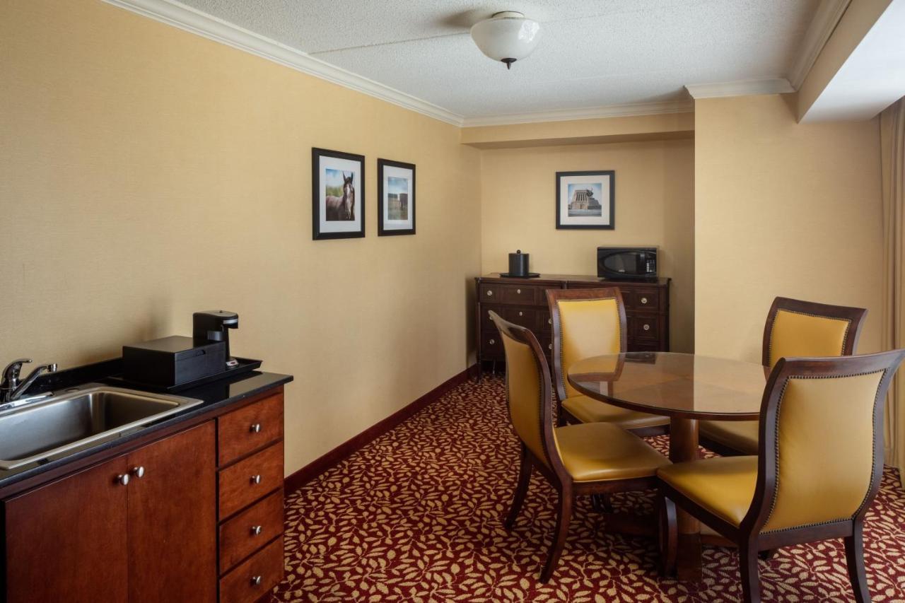 Hotel Indianapolis Marriott East Exterior foto