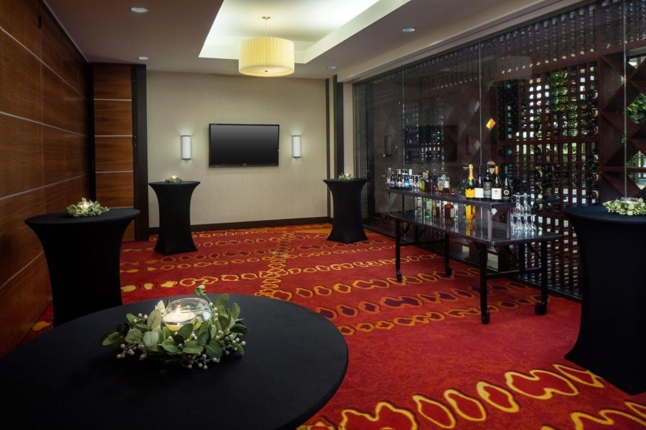 Hotel Indianapolis Marriott East Exterior foto